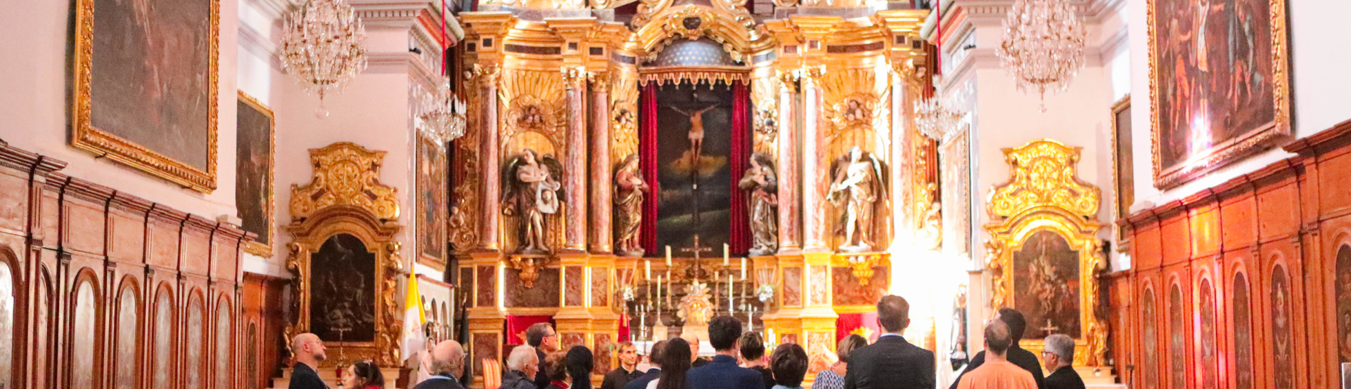 Présentation des tableaux restaurés et accrochés en l'Église Saint Jacques